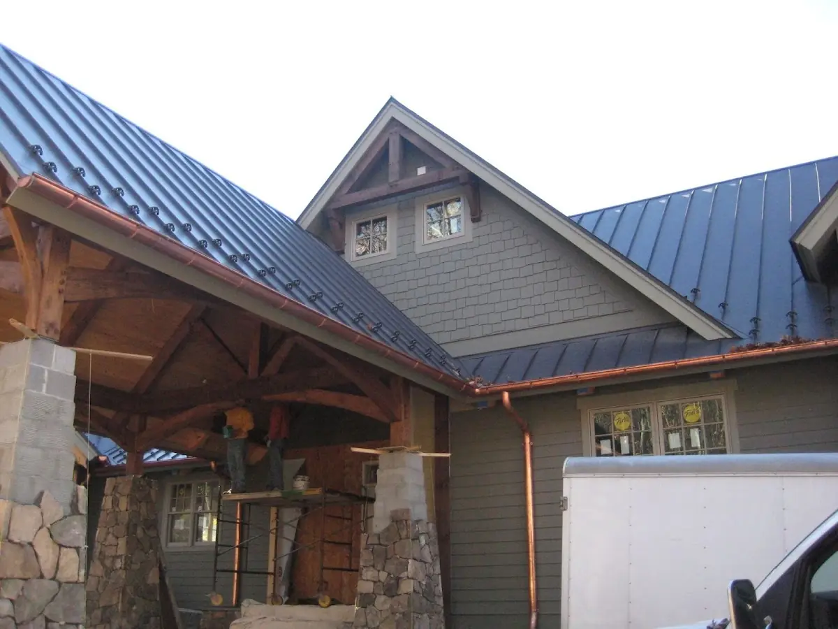 Craftsman Roofing team delivering quality roofing work in Mid-Westside